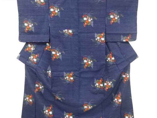 リサイクル　花車模様織り出し手織り真綿紬着物